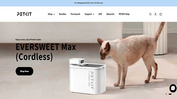 Homepage image of the website PETKIT